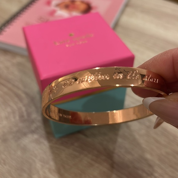 Kate Spade rose gold bangle “it’s written in the stars” - Picture 3 of 4